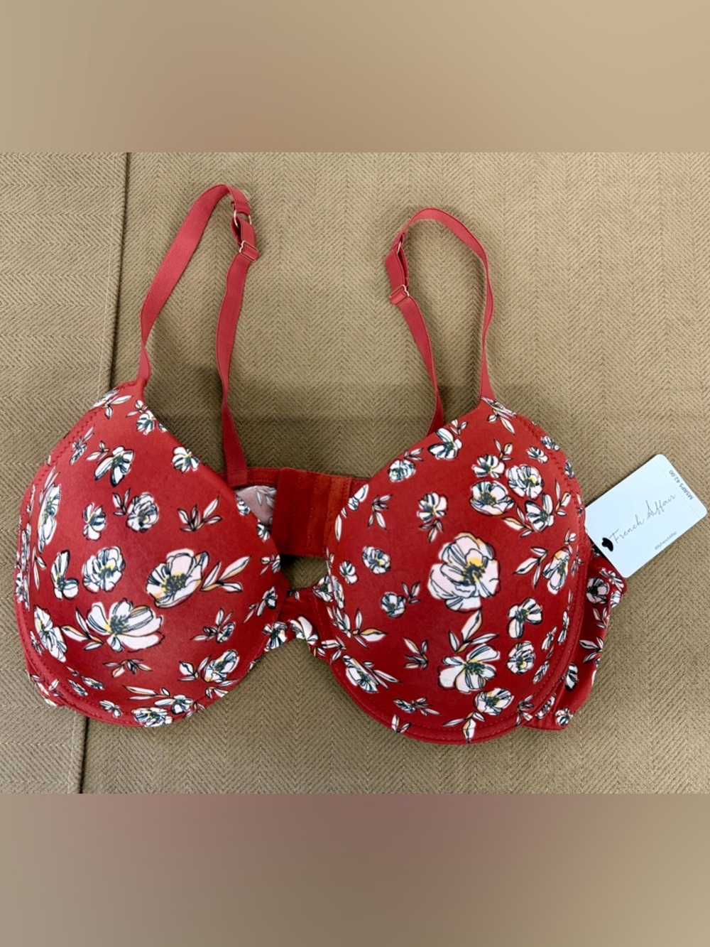 NWT 40DD French Affair Bra